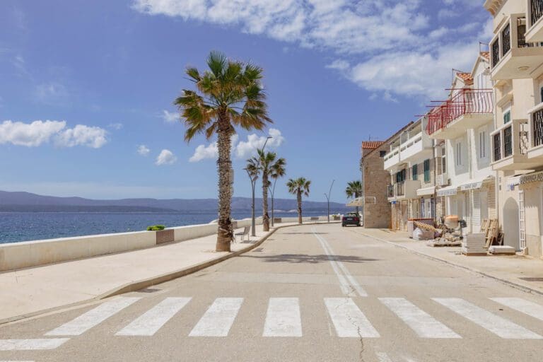 A DETAILED GUIDE TO DRIVING IN CROATIA (2026)